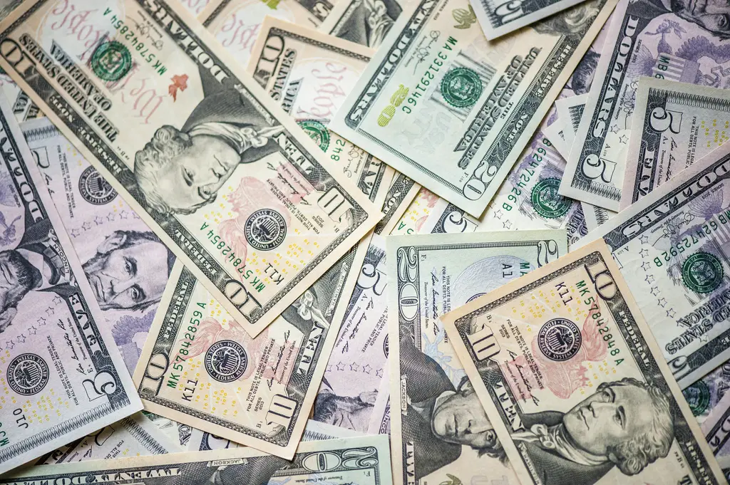 100萬定存一年利息大解析：賺錢好幫手還是雞肋？